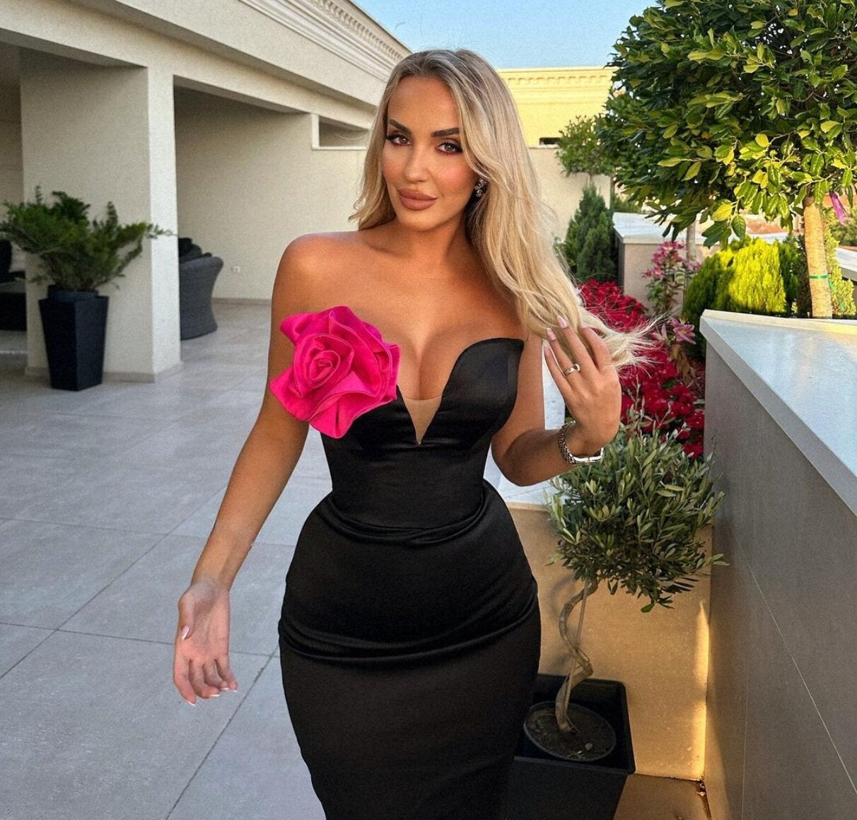 Shy flower bandage dress REBECATHELABEL