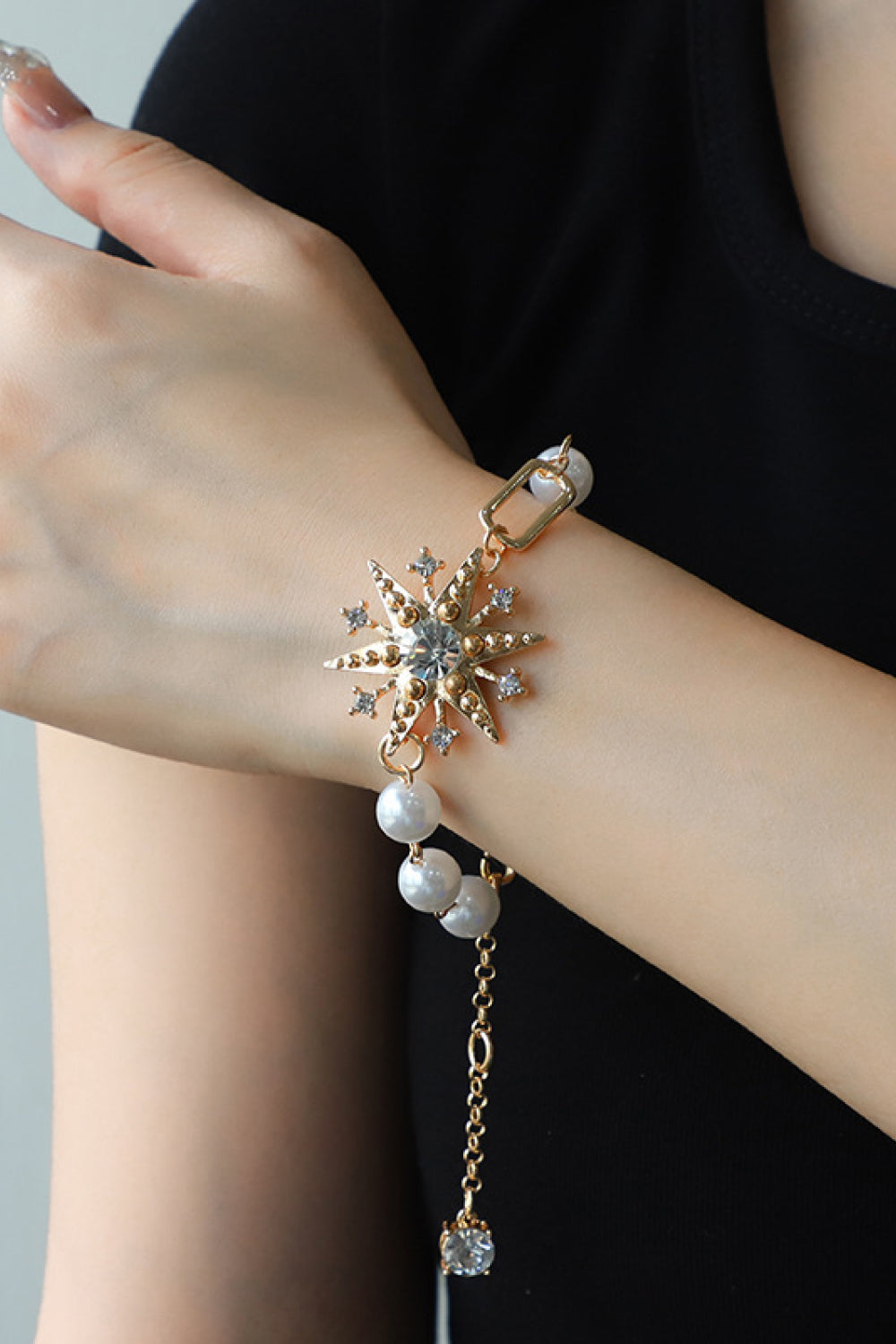 Synthetic Pearl Star Shape Alloy Bracelet REBECATHELABEL